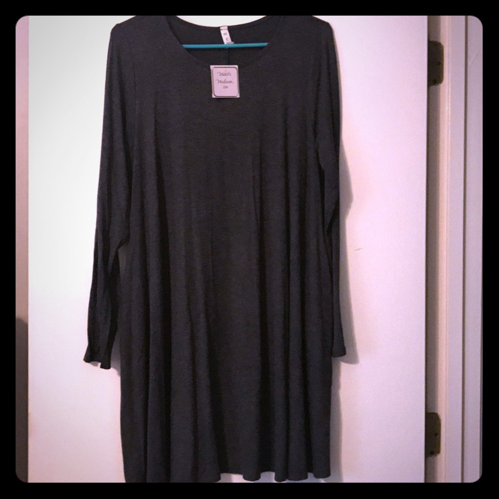 NWT Lightweight grey dress w/ pockets